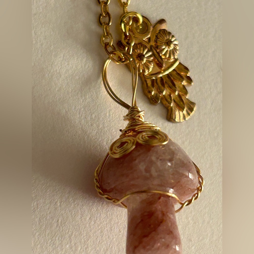 NWOT Necklace Owl & Pink Strawberry Quartz Stone Mushroom hypoallergenic chain